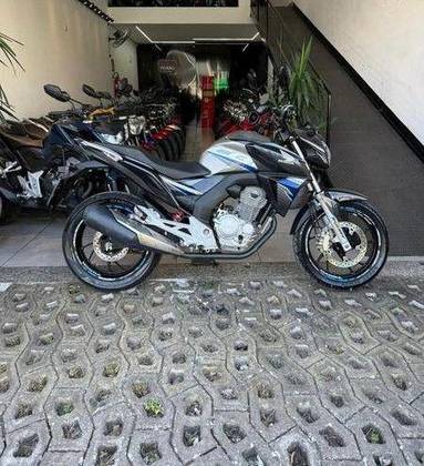 HONDA CB TWISTER 
